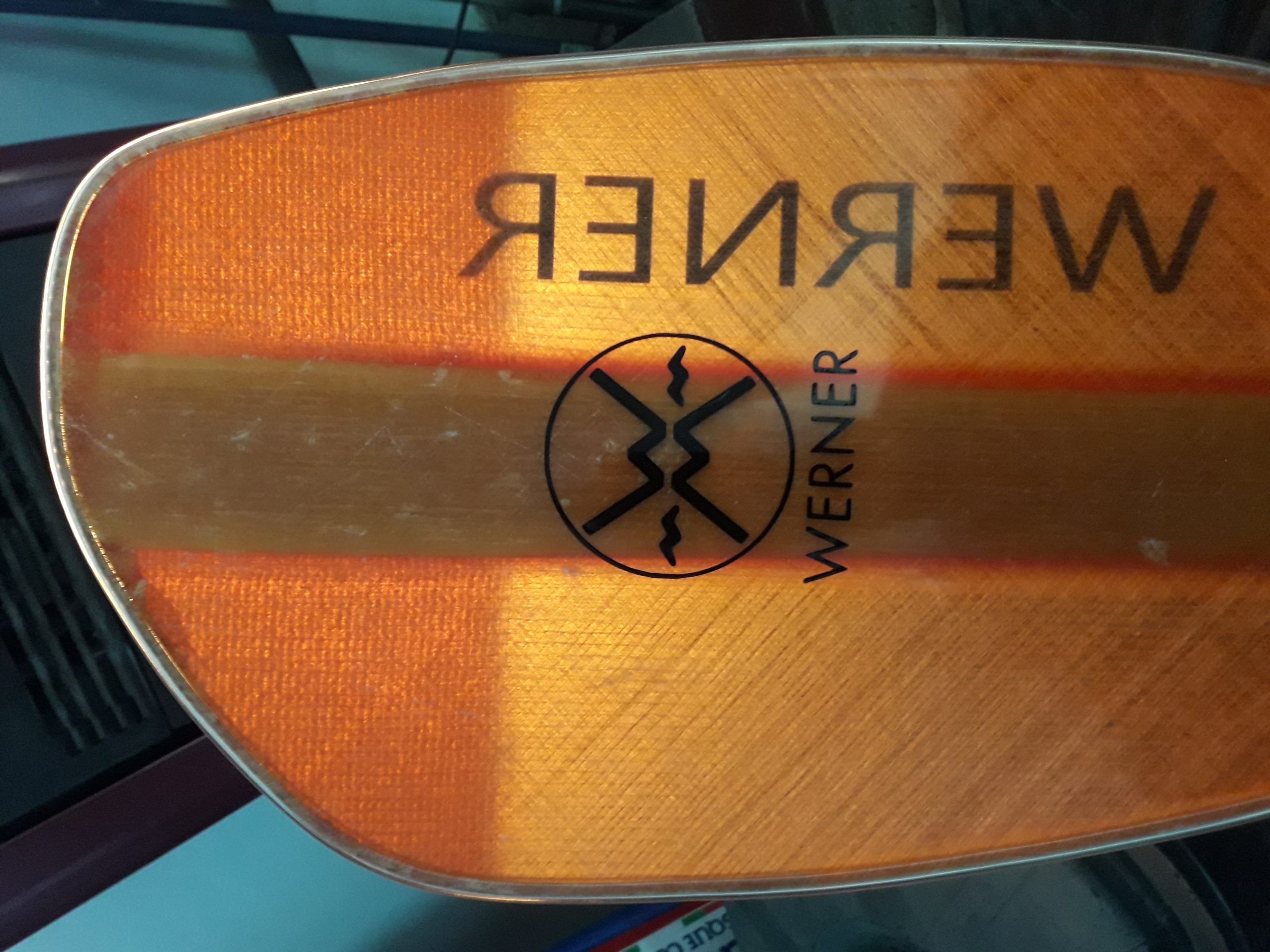 Pala Werner Naranja